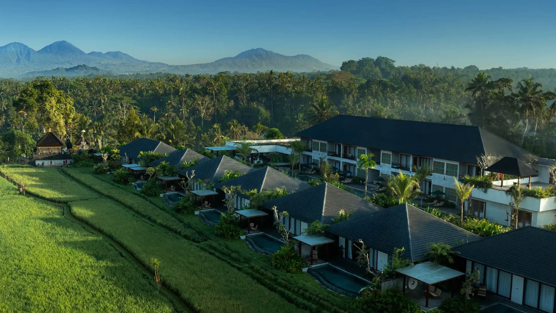 bali_loabitour_campo