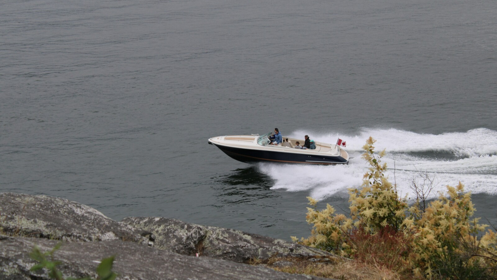 canada_ovest_loabitour_motoscafo