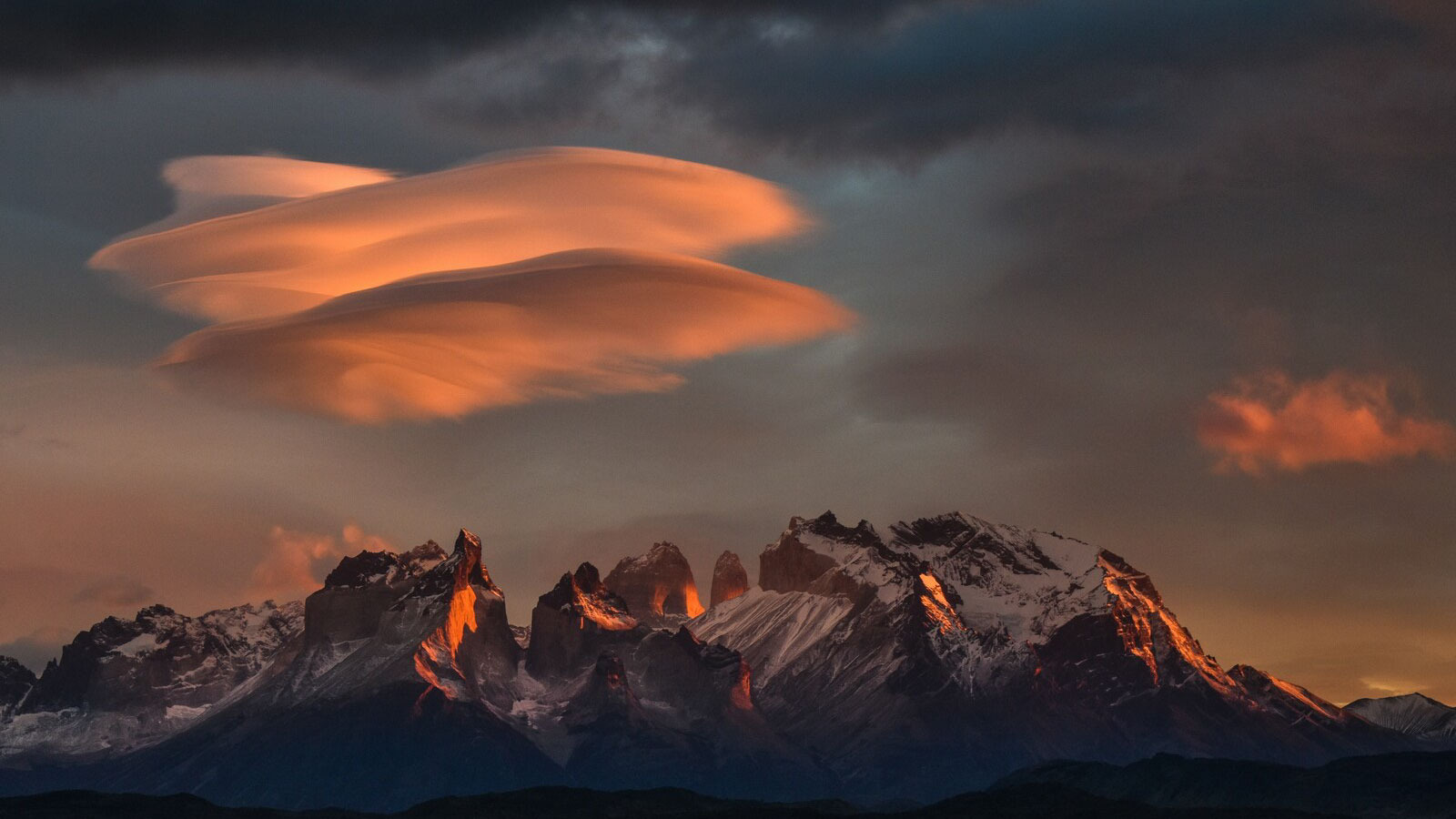 patagonia loabitour tramonto